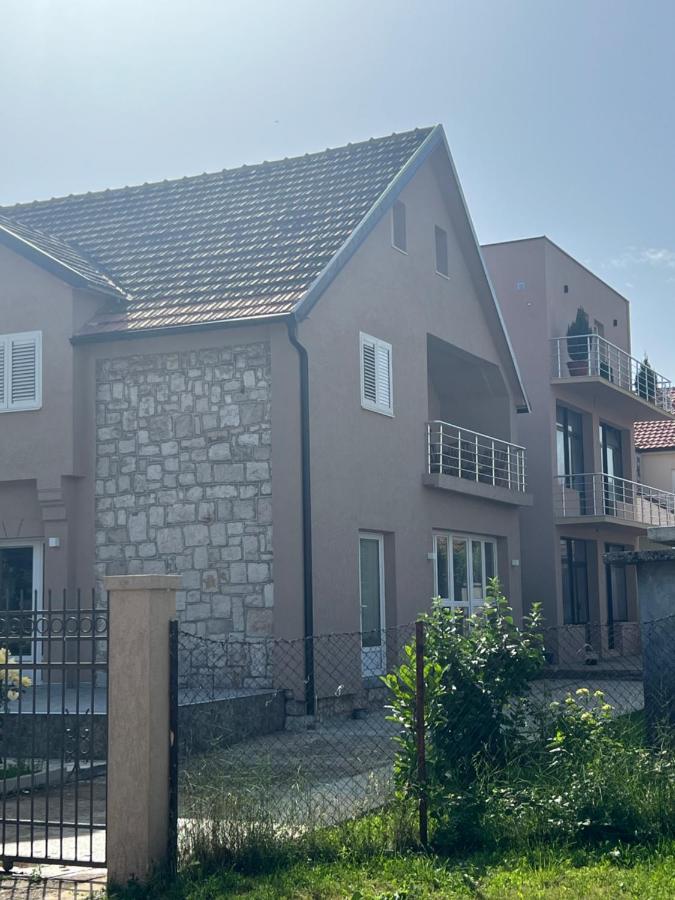 Apartman Scepanovic Niksic Ngoại thất bức ảnh