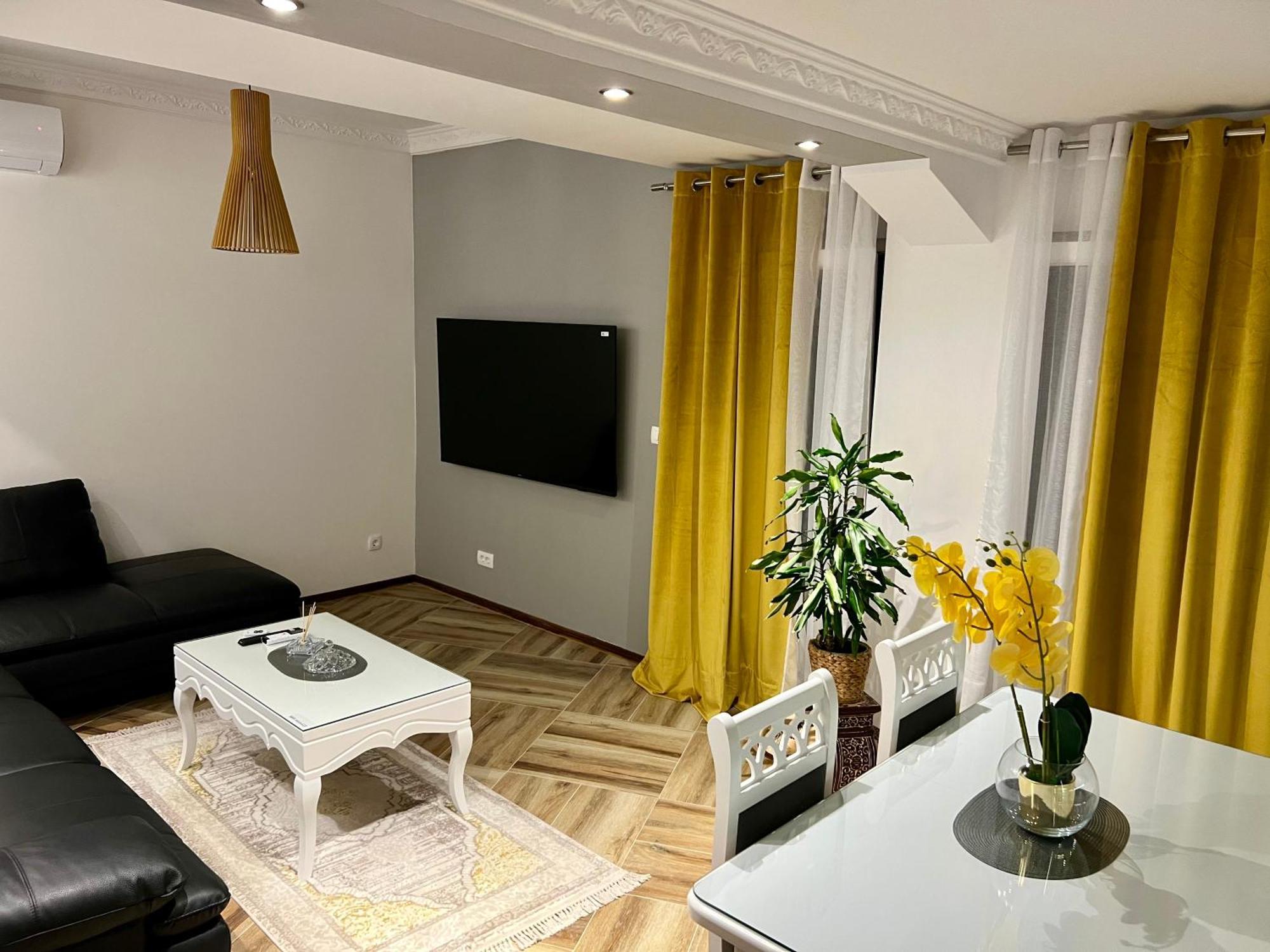 Apartman Scepanovic Niksic Ngoại thất bức ảnh