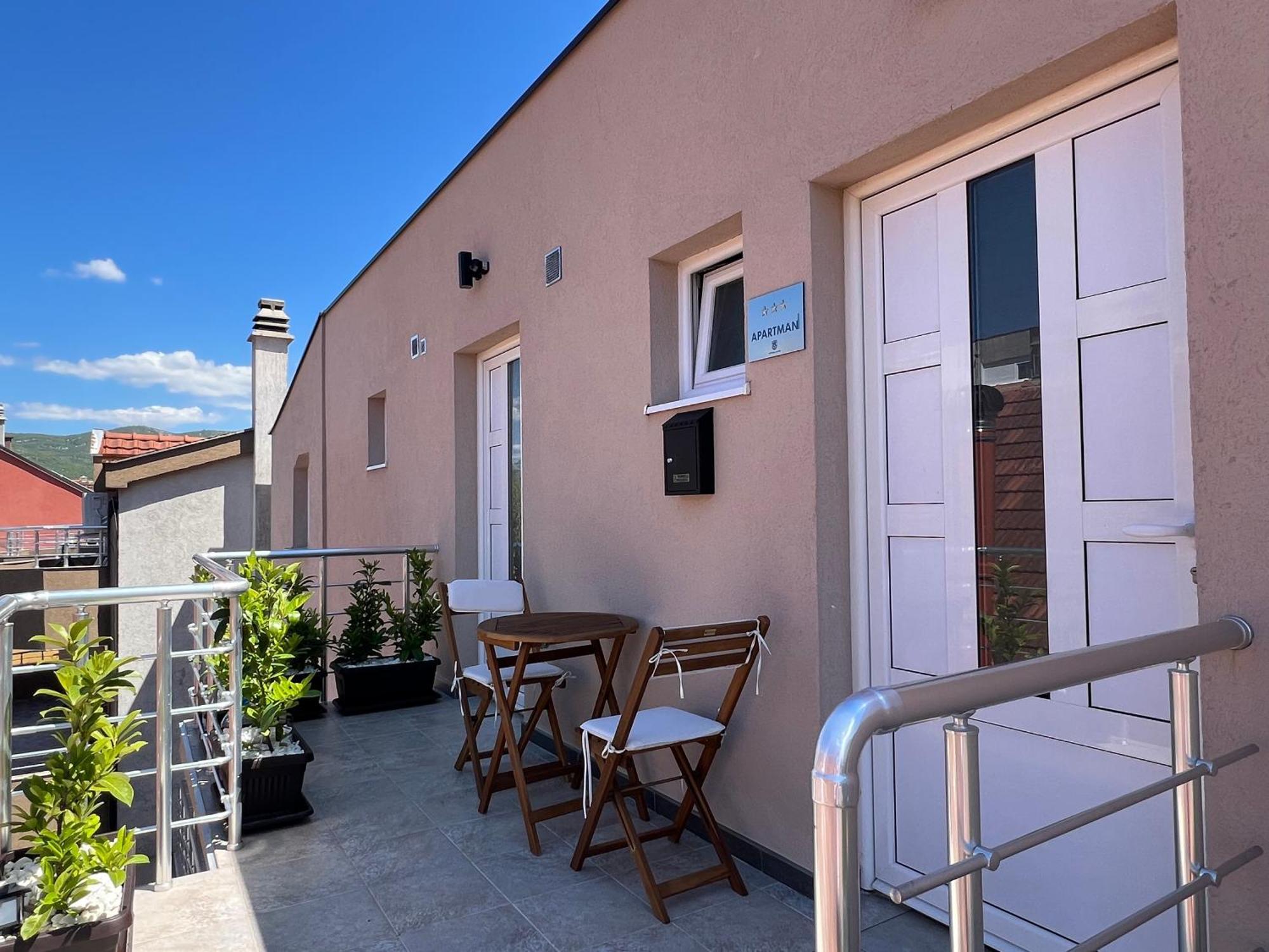 Apartman Scepanovic Niksic Ngoại thất bức ảnh